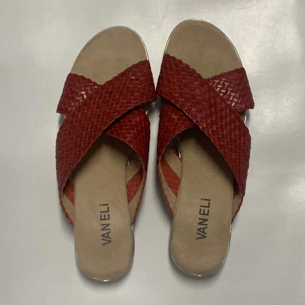 Vaneli red sandals, size 7 1/2 N